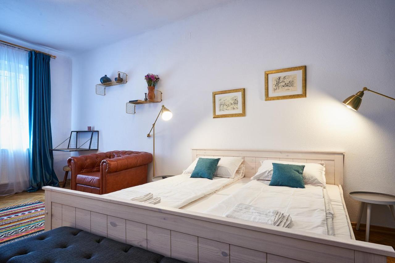 City Escape Apartments Brasov Bagian luar foto