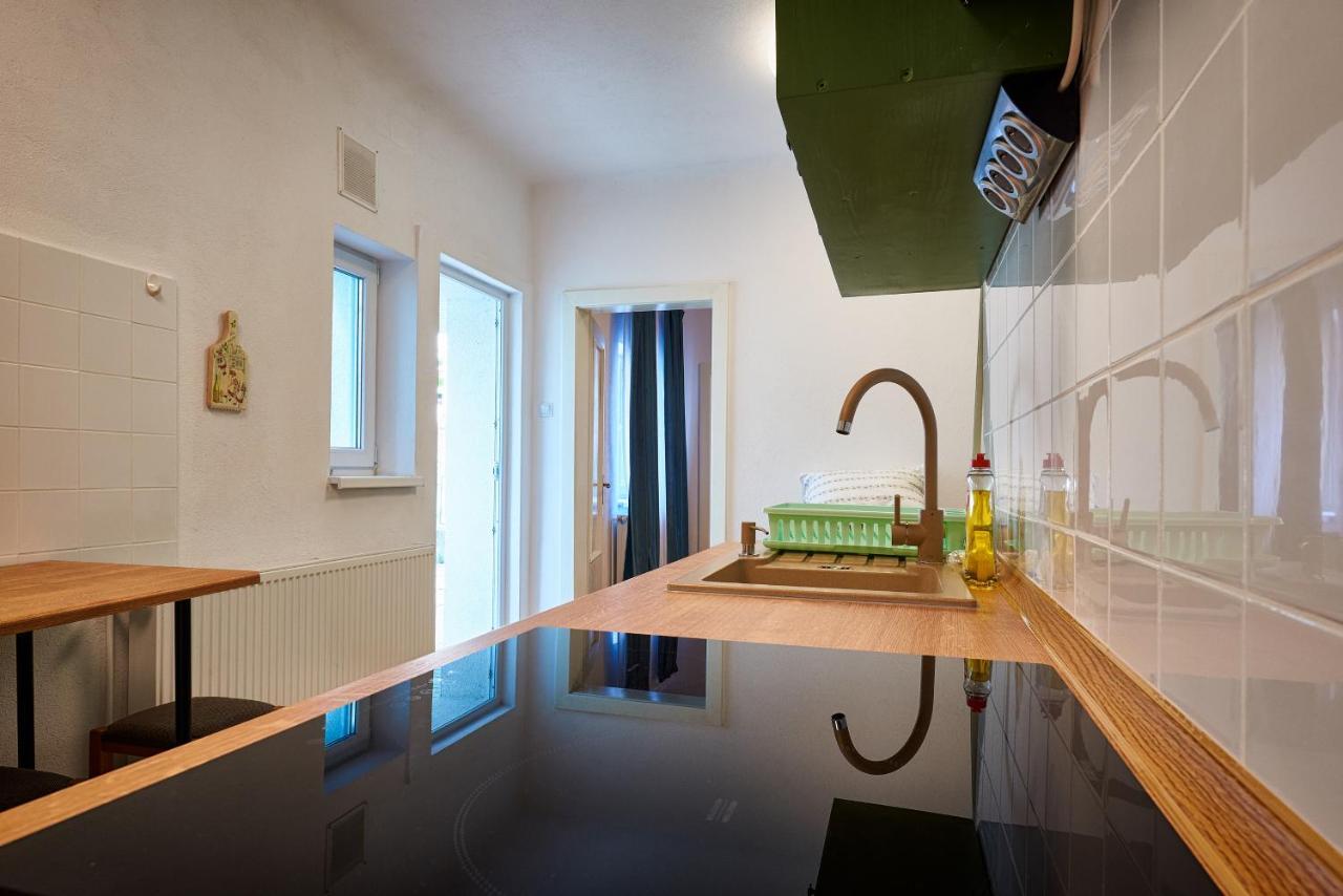 City Escape Apartments Brasov Bagian luar foto