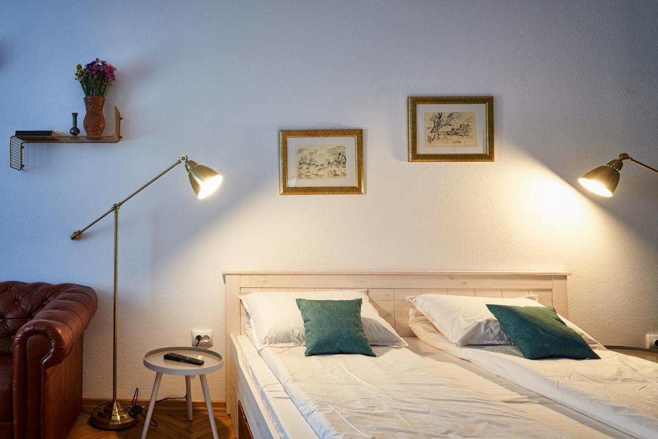 City Escape Apartments Brasov Bagian luar foto