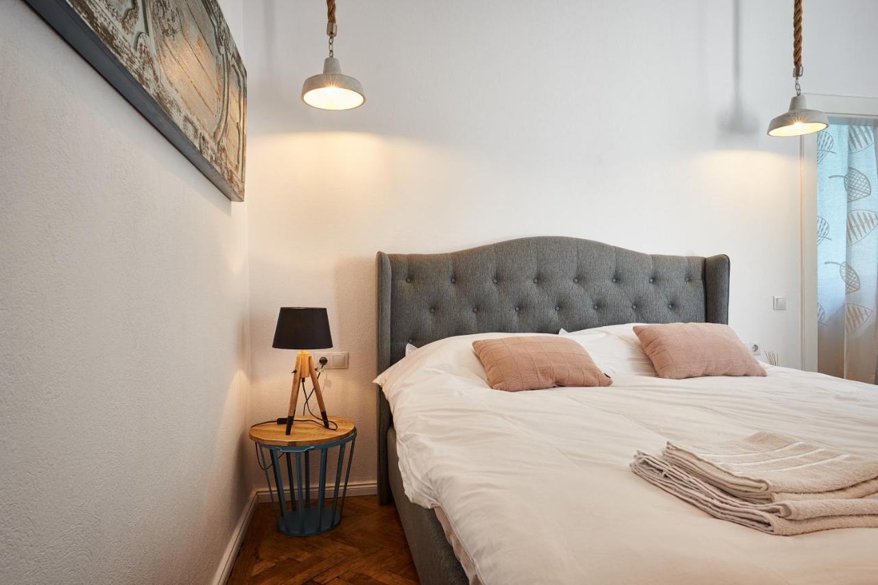 City Escape Apartments Brasov Bagian luar foto