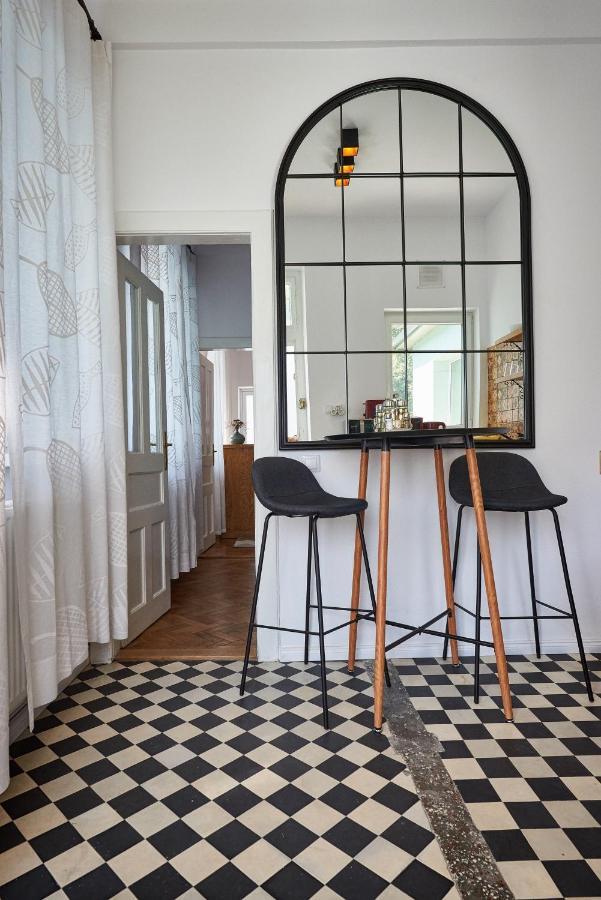 City Escape Apartments Brasov Bagian luar foto