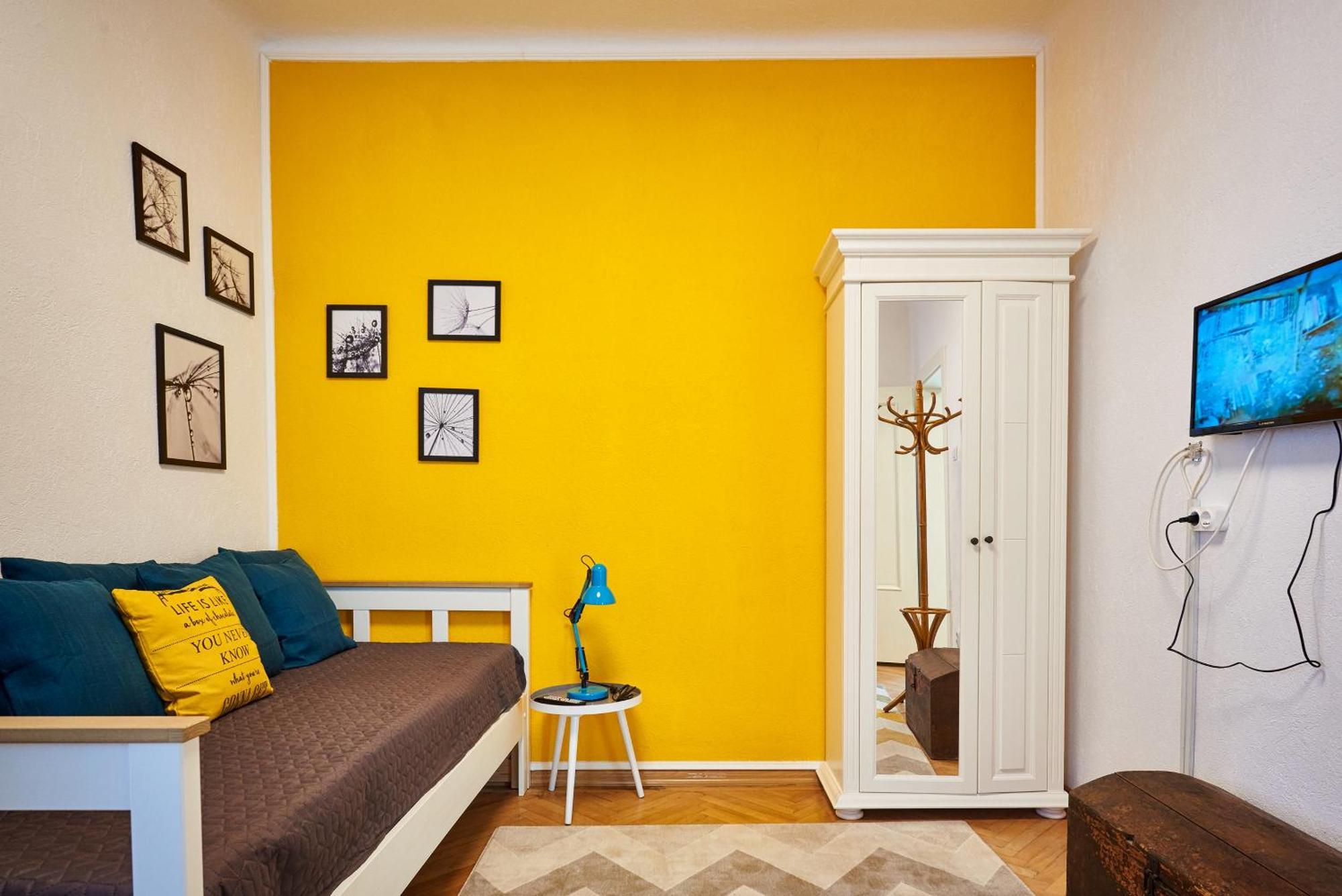 City Escape Apartments Brasov Bagian luar foto